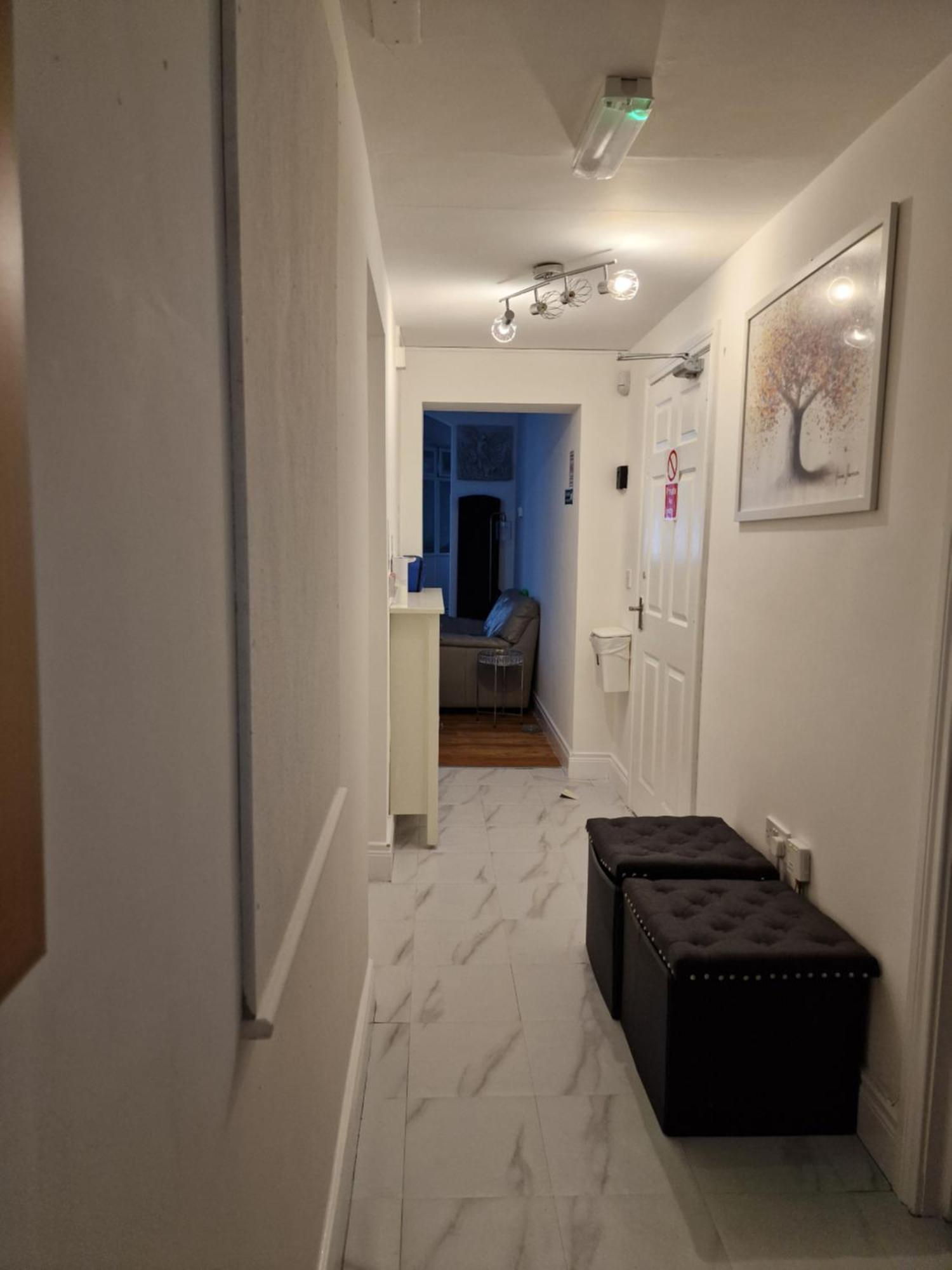 Aunty Katie'S House, Ni Tourist Board Certified & Located On The Main Oldpark Road To Belfast, With Free Continental Breakfast & Free Ultra Fast Sky Internet, Free Sky Sports & Free Sky Cinema, Self-Check In After 10Pm Gmt Hostel Exterior photo